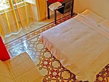 Bed and breakfast Galilei 2*